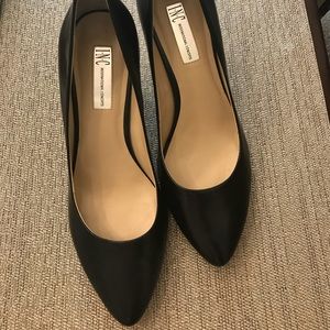 I.N.C. black leather color pumps size 10